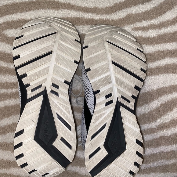 Brooks Revel 5 - Picture 9 of 11